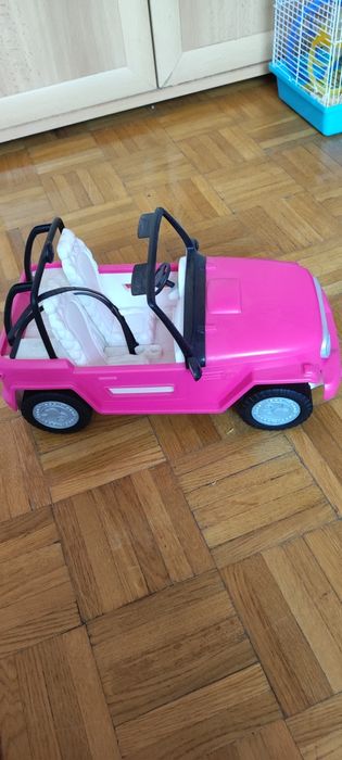 Samochód Barbie różowy
