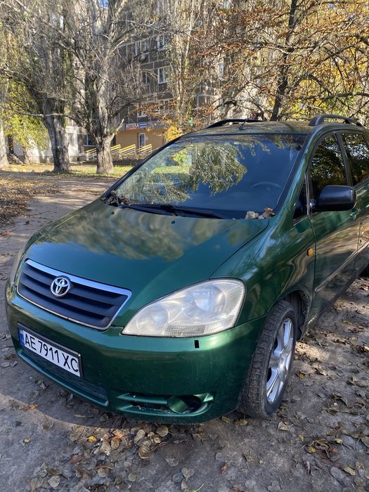 Toyota Avensis Verso
