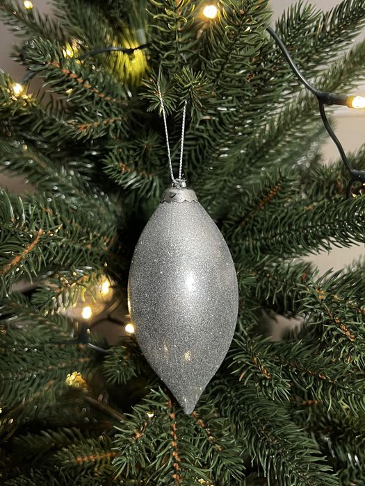 Новорічні іграшки