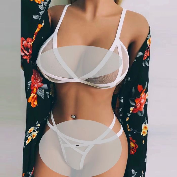 Conjunto de lingerie feminina elegante e transparente com soutien de renda e fecho de duas peças.