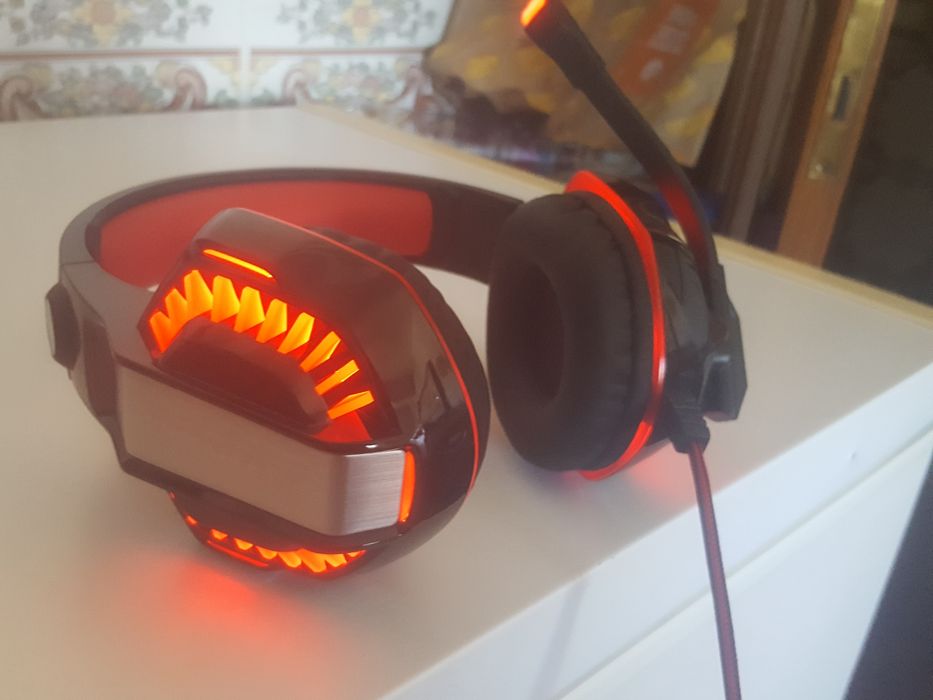Auscultadores  GAMER com micro incorporado  Novo