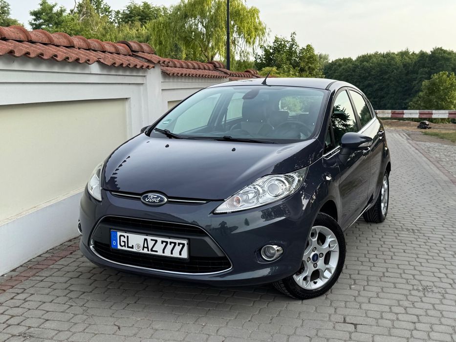 Ford Fiesta 1.3 benzyna  SKÓRY klimatron bogata wersja