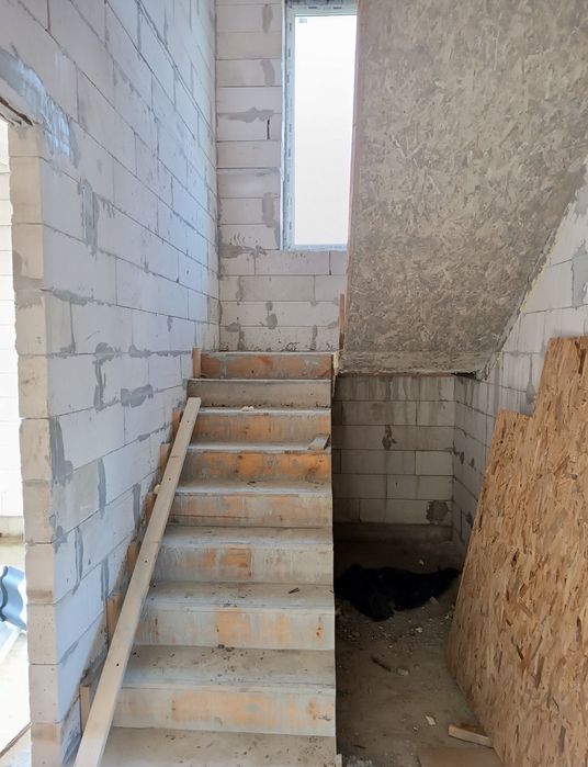 Продаж будинку у Бірках