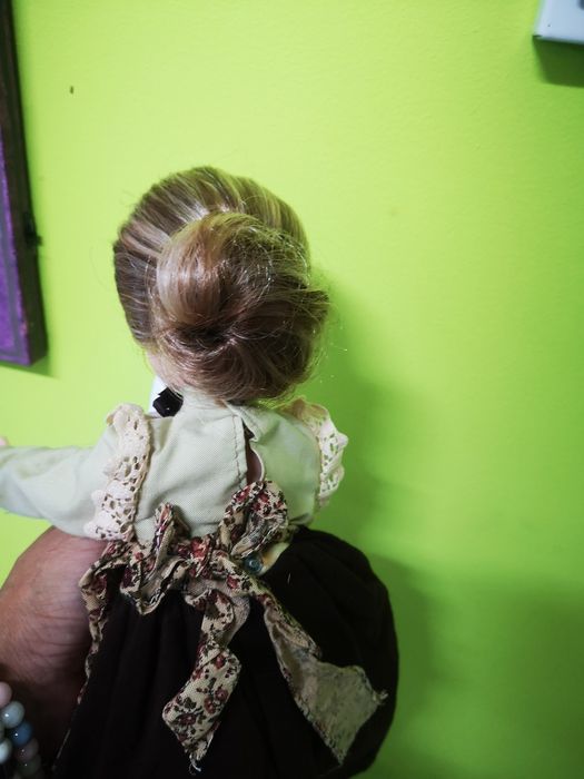 Boneca antiga de plástico vintage