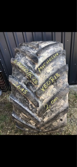 600/60R28 Michelin