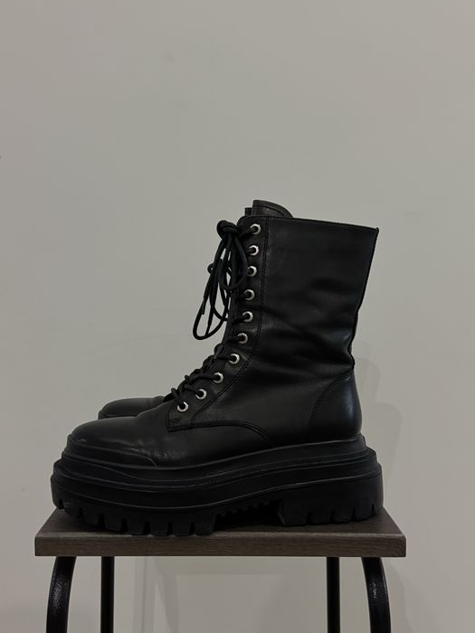 Черевики жіночі чорні на шнурівці
