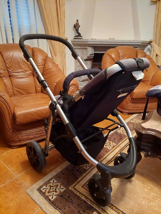 Carrinho e Baby coque Pierre Cardin vicky