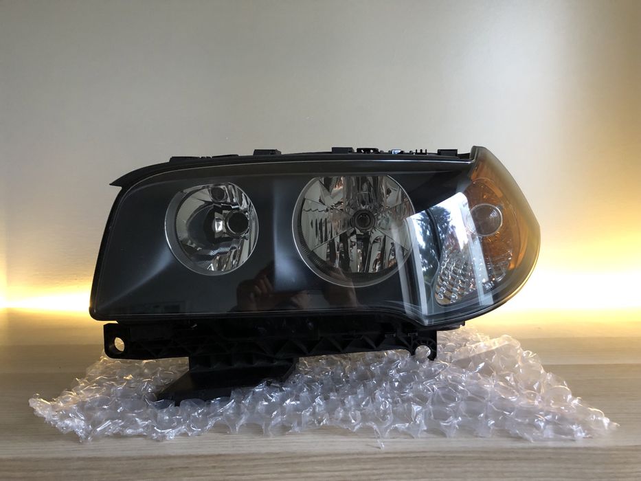 Farol Ótica Esquerda BMW X3 (E83) - Versão Standard Halogéneo