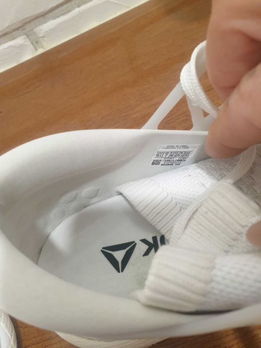 Продам кросівки чоловічі Reebok