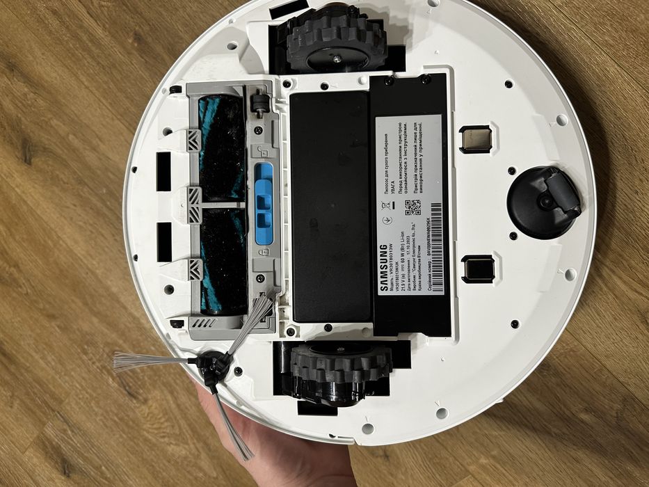 Робот Samsung Jet Bot VR30T80313W (LiDAR) + Запасні розхідники