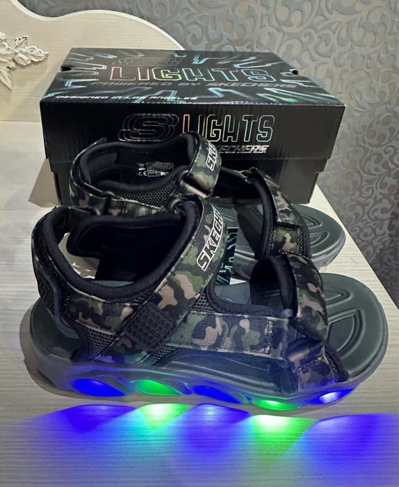 Skechers розміри від 27,5 до 37 хакі
