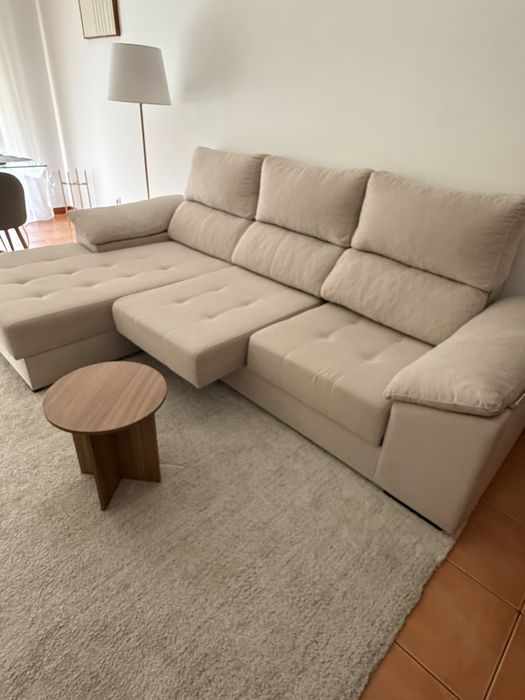 Sofá Chaise-Long Bege Lado Esquerdo