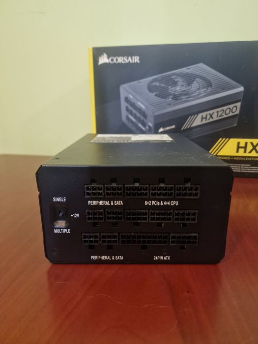 Fonte de Alimentação Corsair HX 1200