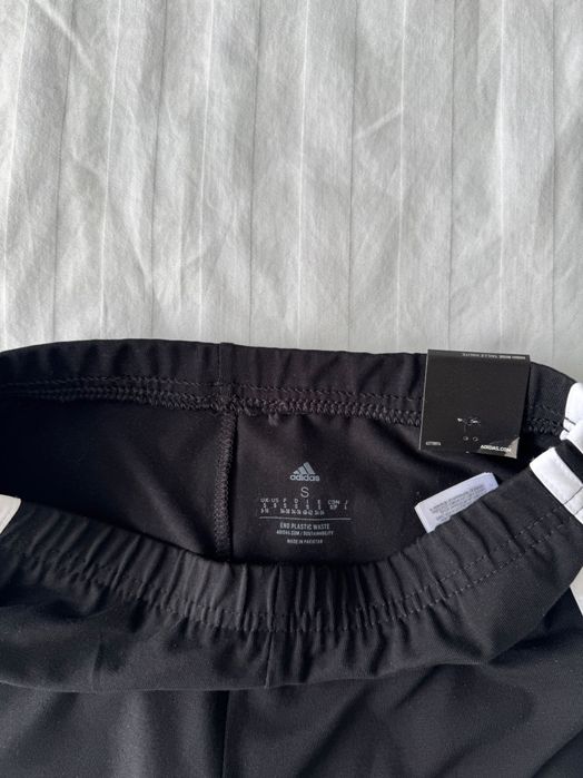 Нові спортивні легінси Adidas