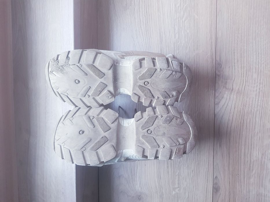 Buty sportowe męskie marki Ideal Shoes rozmiar 41.