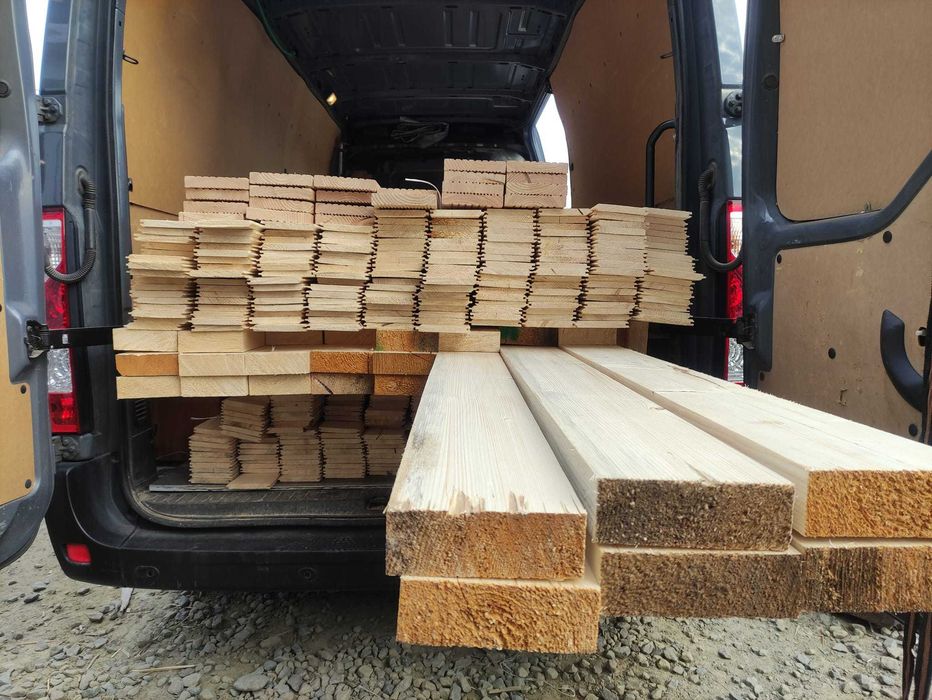 Boazeria, deski elewacyjne, tarasowe sztachety drzwi