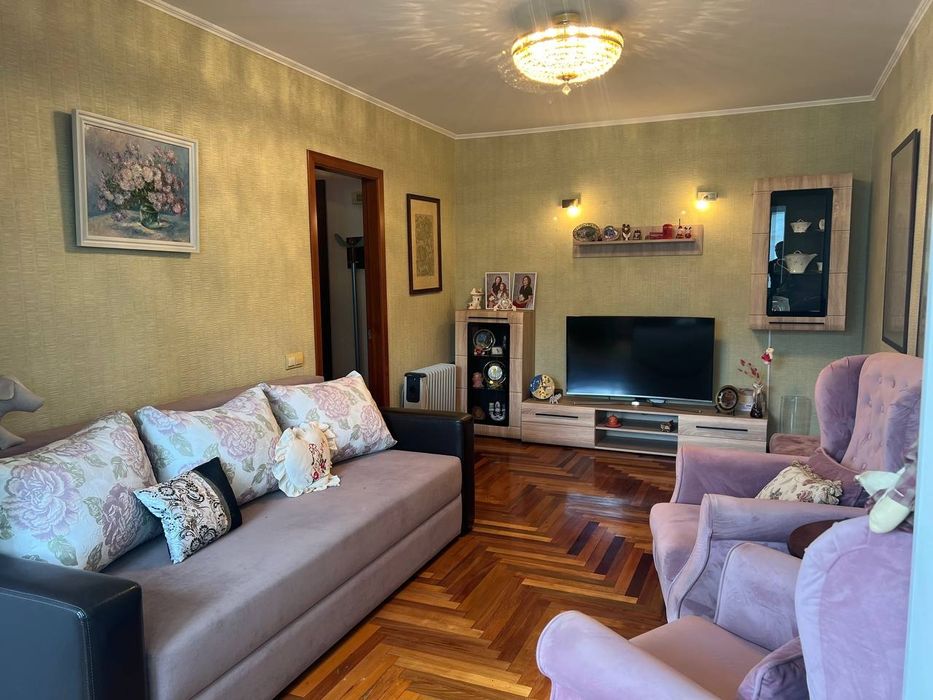 Продам 2ку вул.Запорізька Ремонт Малий ринок Ремонт