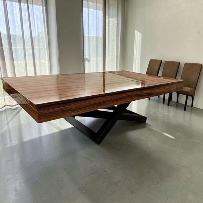 Mesa de refeiçoes e Snooker