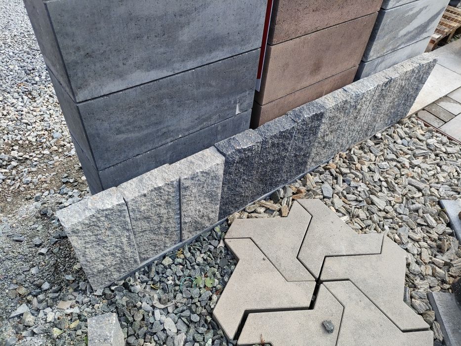 Palisada łupana Palisady Kostka brukowa ogrodzenia obrzeże