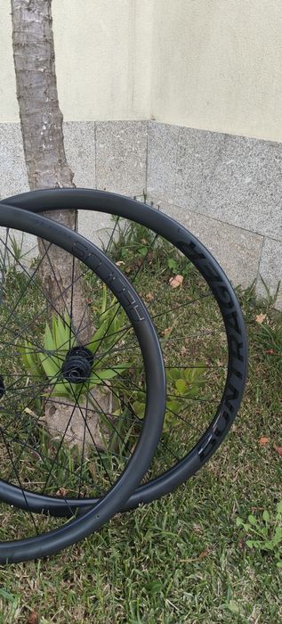 Bontrager Aeolus Elite 35