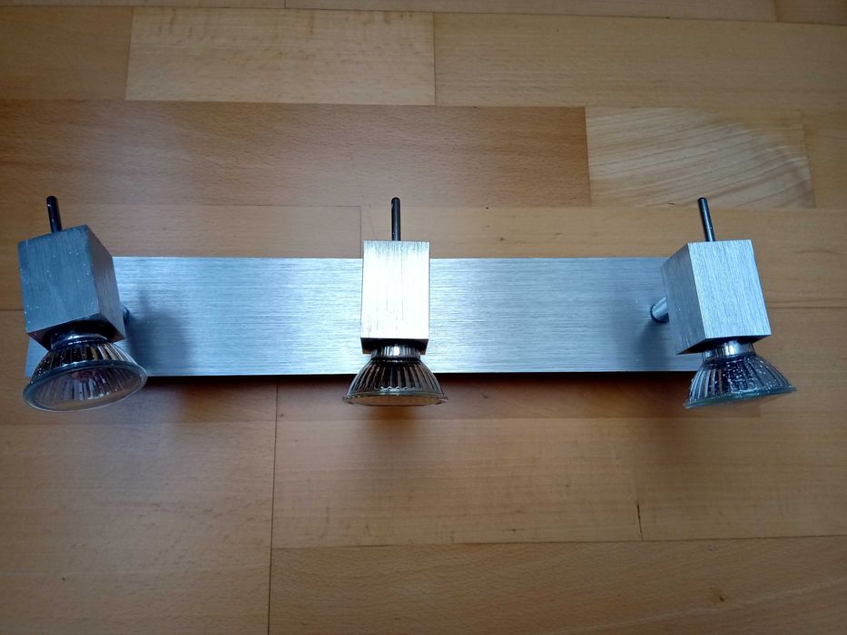 Kinkiet potrójny metalowy srebrny