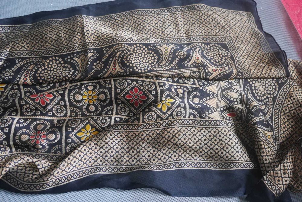 Сари индийское Сарі