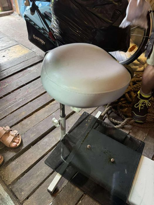 Fotel kosmetyczny do pedicure