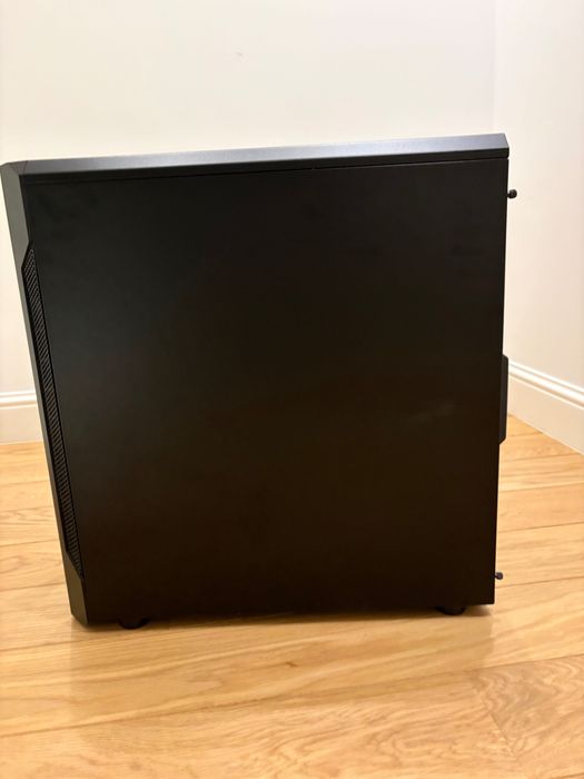 Komputer RTX 3070 i Razen 7 do gier i pracy