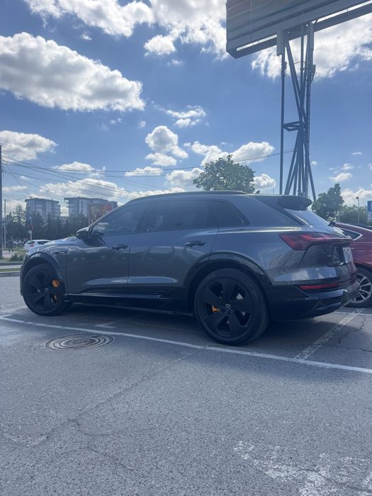 Продам E-TRON PRESTIGE,максимальна,жирна  комплектація.