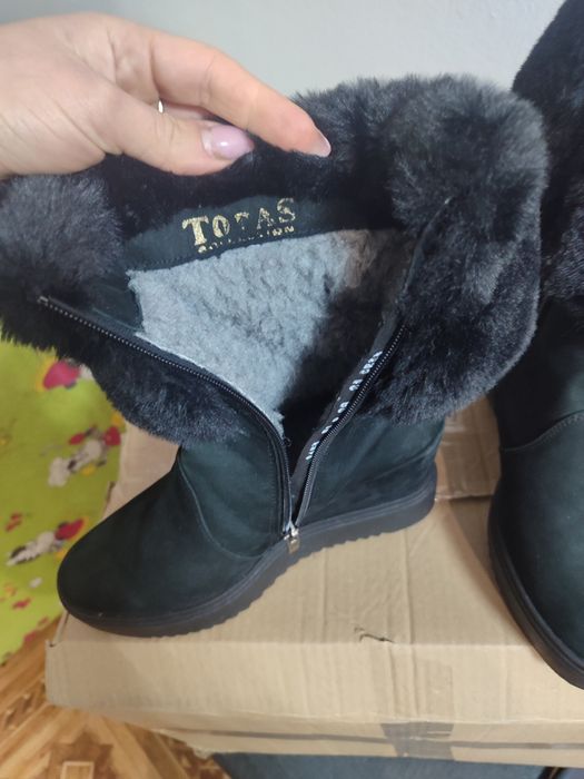 Продам зимові чобітки 39 розміру