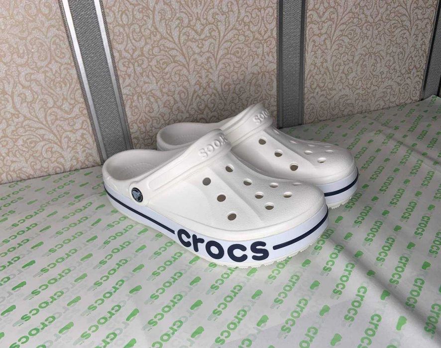 Крокси жіночі та чоловічі білі Crocs bayaband 38 39 40 43 розмір