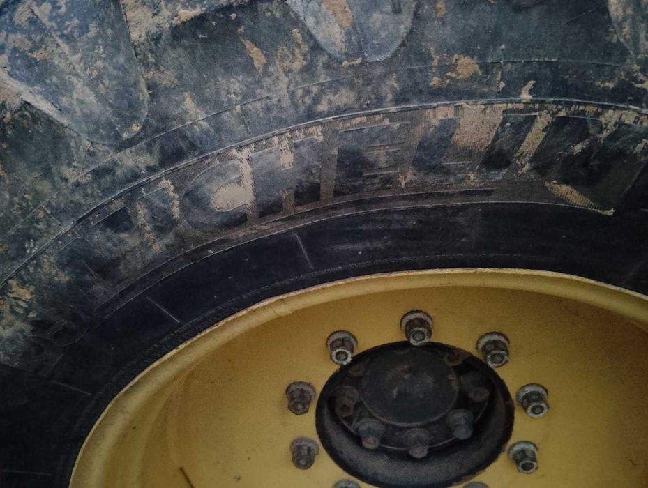 Koła 440/80 R28/16.9