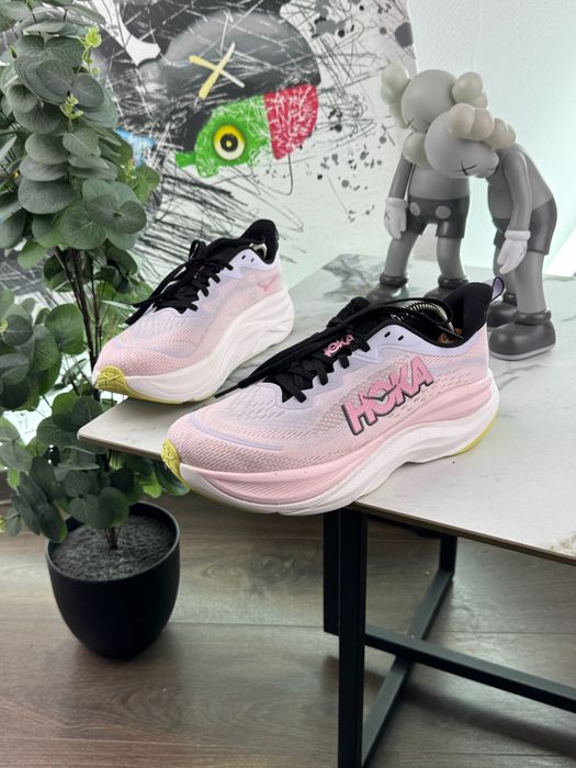 Кросівки Hoka Skyflow 40.5 розмір Е14361