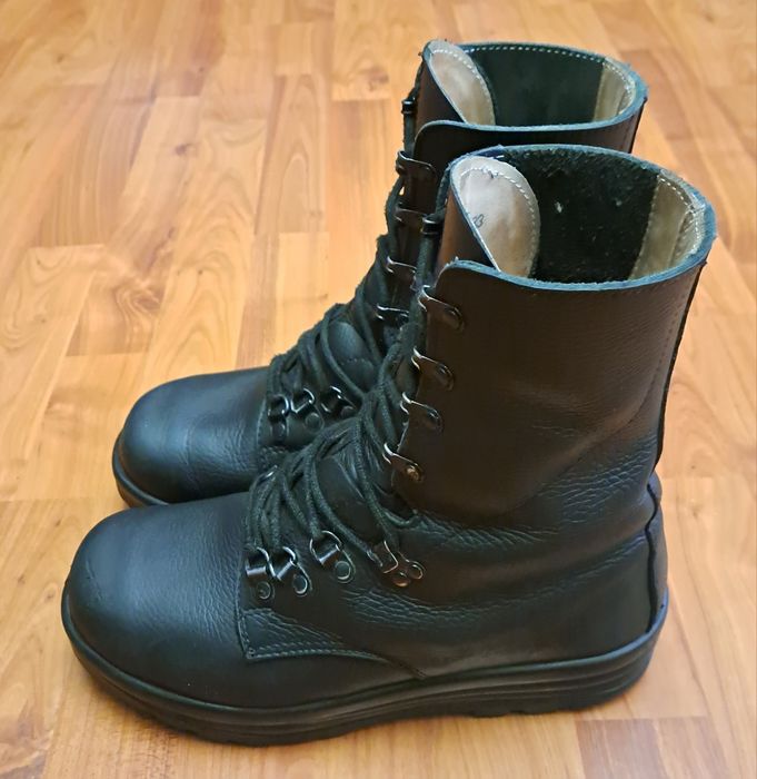 Берці, ботінки Minerva