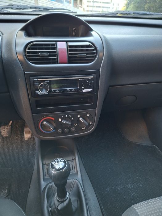 Opel corsa 1.300 cdti 2006