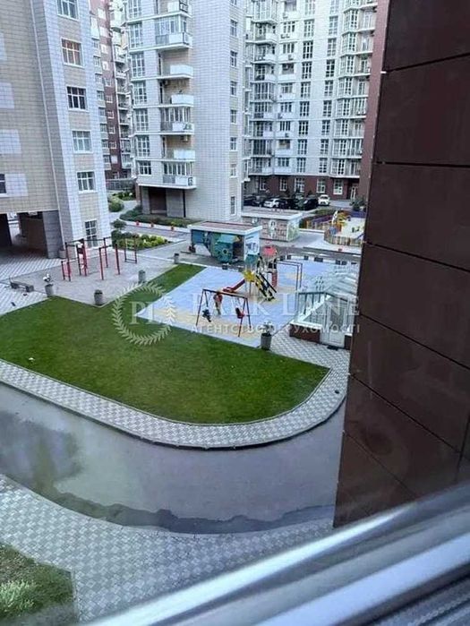 3-кімн, Французький Тютюнника Предславинська Саперне Поле Філатова