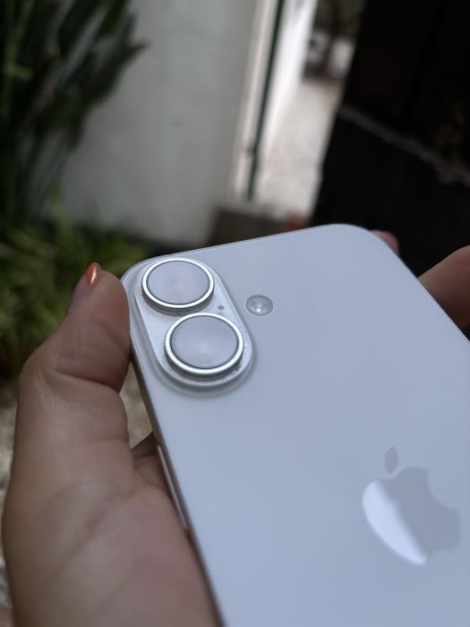 Iphone 16 como novo.