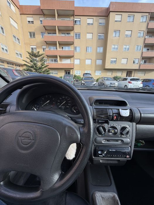 Vendo Opel Corsa B 1.2 Gasolina - Ano 1995