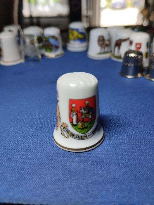 Naparstek kolekcionerski porcelanowy