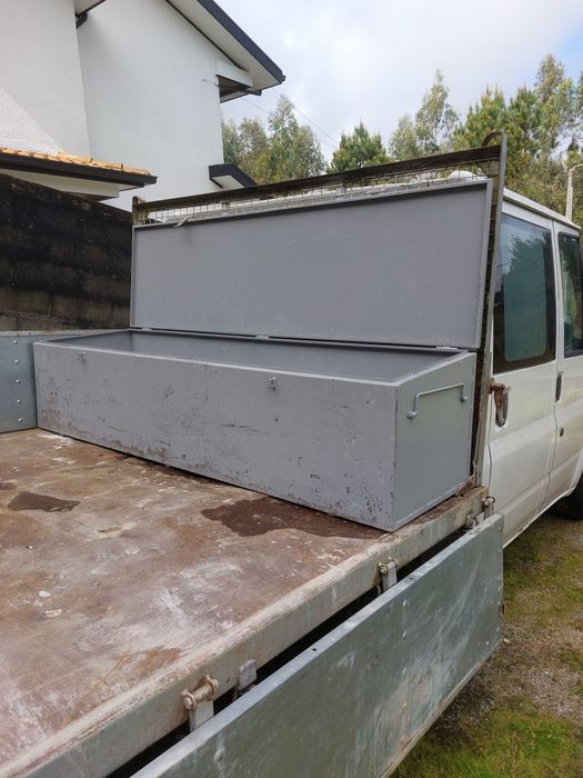 Caixa ferramentas para carrinha