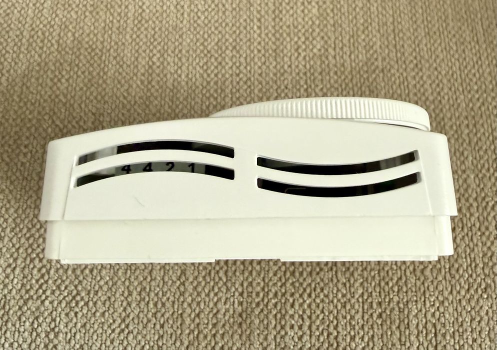 Termostat pokojowy Taconova 230V NC – nowy dostępne 4 sztuki