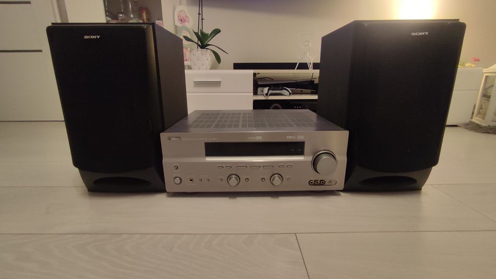 Sprzedam amplituner wzmacniacz  Yamaha RX-V559 z kolumnami