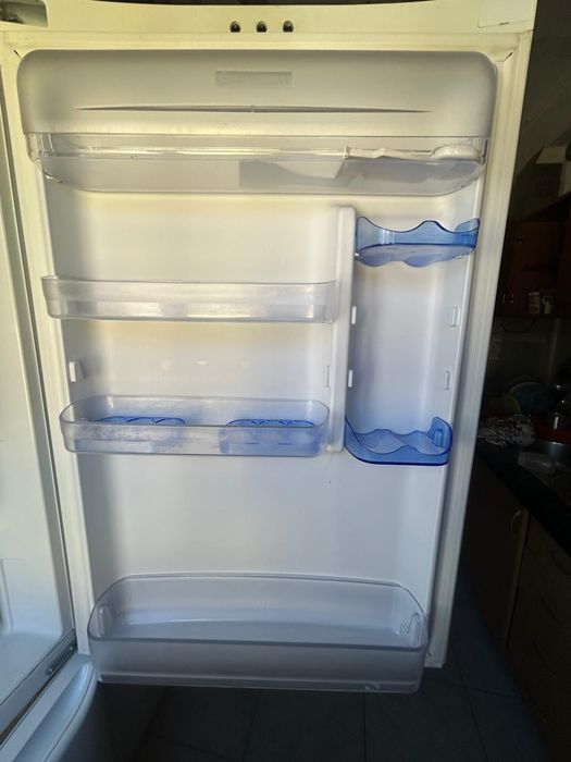 Frigorífico em bom estado