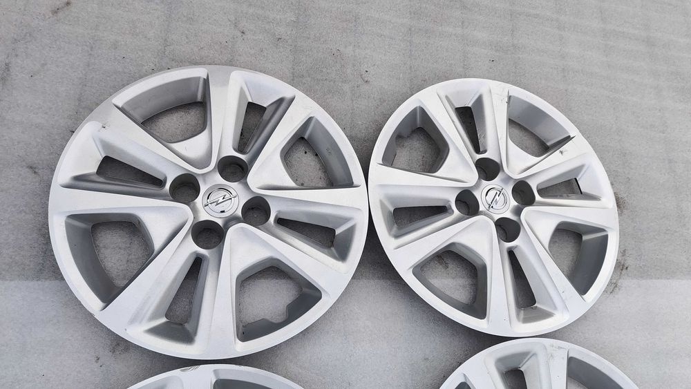 Oryginalne kołpaki 15 Opel Struktura MB
