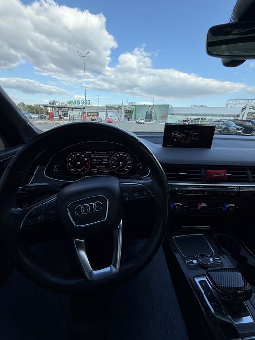Audi Q7 2016 premium plus