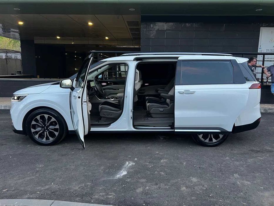 Kia Carnival 2021 2,2 дизель