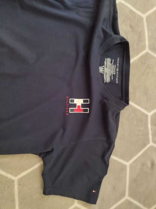 T-shirt Tommy Hilfinger 14-16 lat