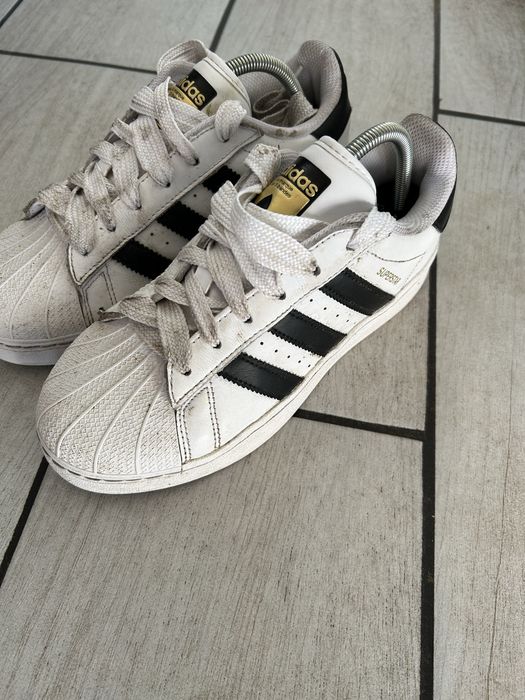Кросівки Adidas кросівки