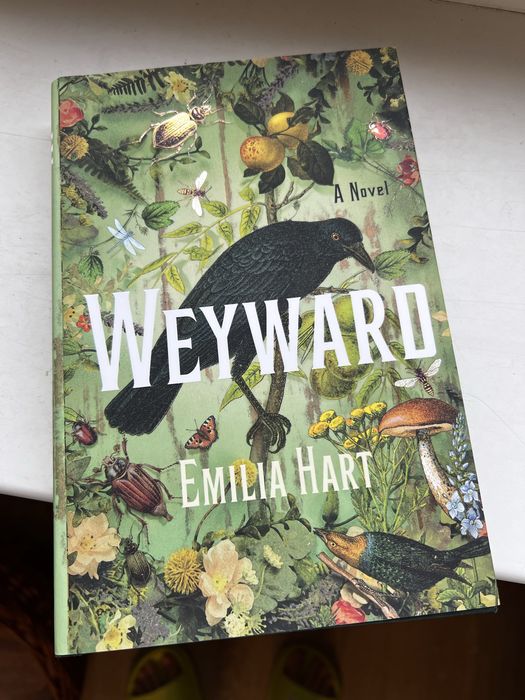 Weyward Emilia Hart Hardcover книга англійською