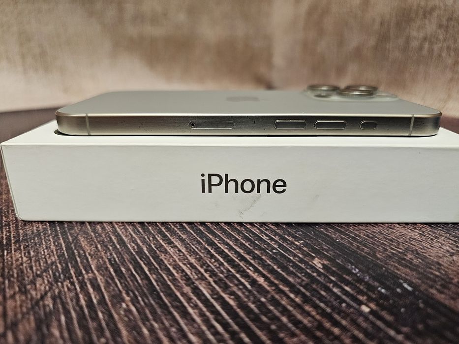 Смартфон Apple iPhone 15 Pro 128Gb Natural Titanium 86% з гарантією